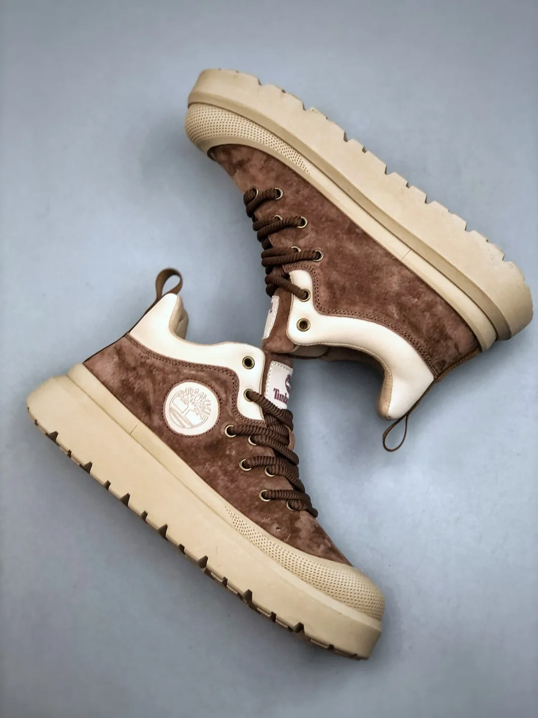💰520 supports store G 2025 autumn and winter Timberland Timberland/Timberland classic high-top casual men's shoes, newly upgraded, Guangdong factory quality, original box and original packaging, the fabric is made of Italian top frosted cowhide, with anti-odor and anti-corrosion genuine leather latex insoles, giving you a perfect wearing experience. High-quality and durable, a must-have for men. Specialized in not looking handsome. High-quality, first-class foot feel. Exclusive supply. Size: 39-44 (standard size)